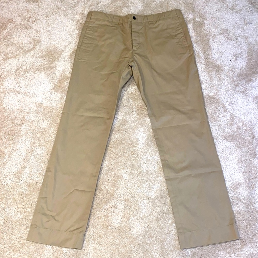 Fred Perry Mens Khaki Pants. Great Golf Pants. New Unworn Condition.